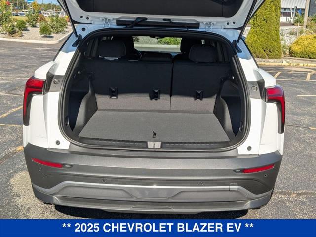 2025 Chevrolet V Blazer LT AWD