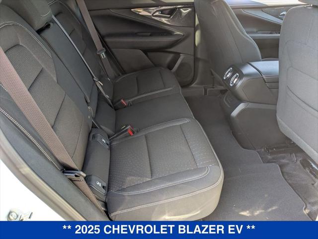 2025 Chevrolet V Blazer LT AWD