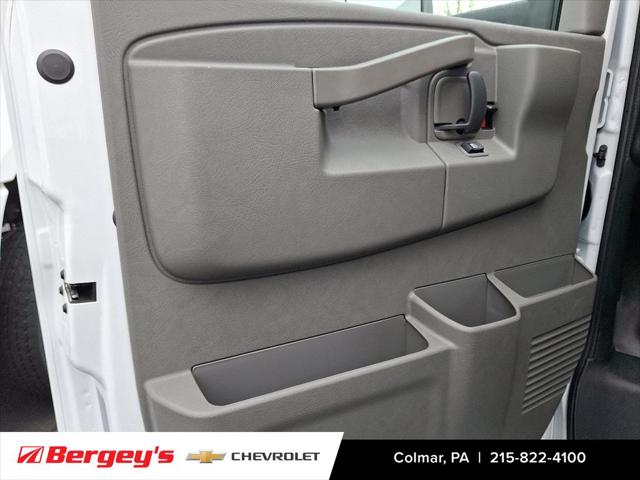 2025 Chevrolet Express Cutaway Work Van