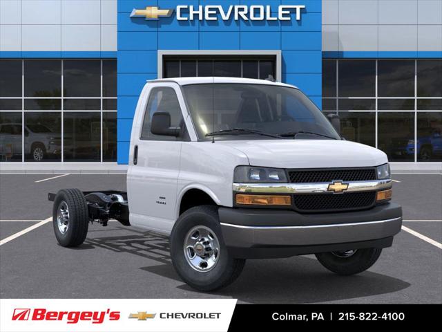 2025 Chevrolet Express Cutaway Work Van