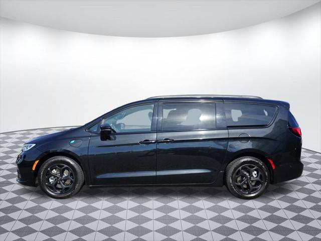 Used 2024 Chrysler Pacifica Hybrid For Sale in Bellingham, WA