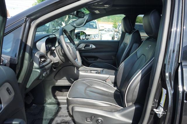 Used 2024 Chrysler Pacifica Hybrid For Sale in Bellingham, WA