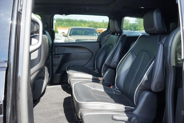 Used 2024 Chrysler Pacifica Hybrid For Sale in Bellingham, WA