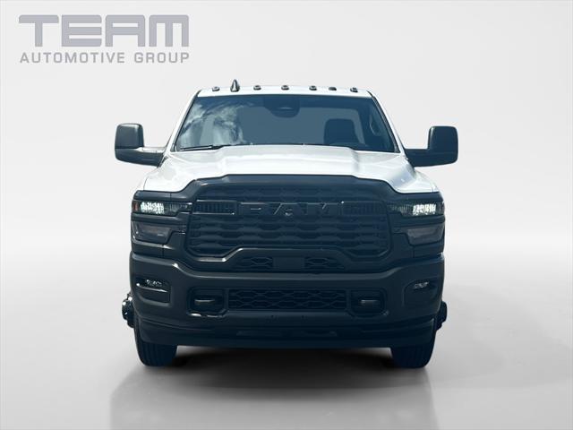 2025 RAM Ram 3500 Chassis Cab RAM 3500 TRADESMAN CHASSIS REGULAR CAB 4X4 84 CA
