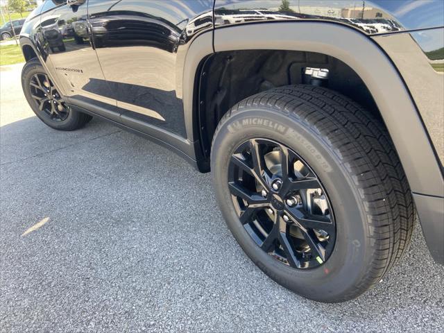 2025 Jeep Grand Cherokee L Altitude 4x4
