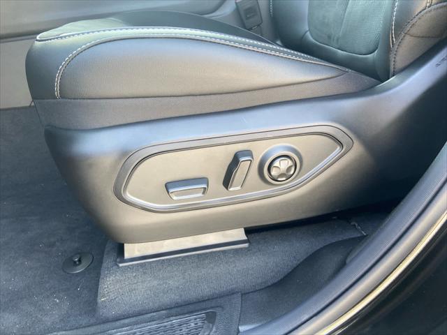 2025 Jeep Grand Cherokee L Altitude 4x4