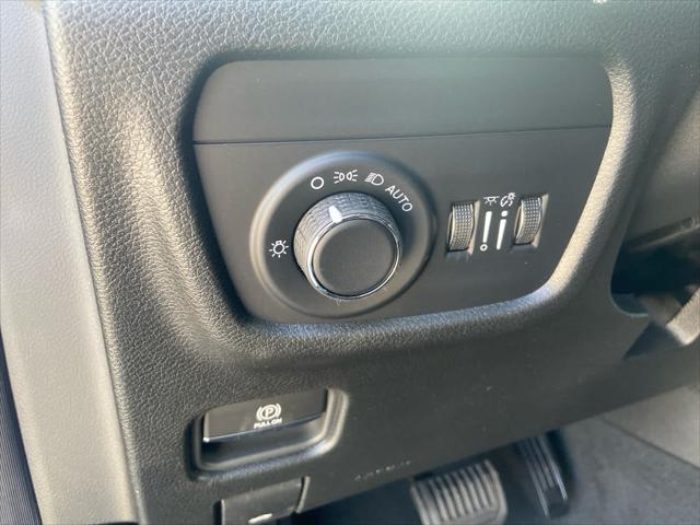 2025 Jeep Grand Cherokee L Altitude 4x4