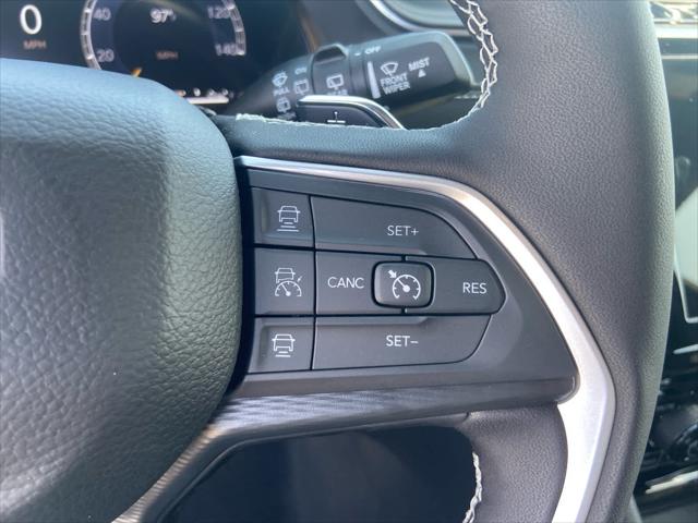 2025 Jeep Grand Cherokee L Altitude 4x4