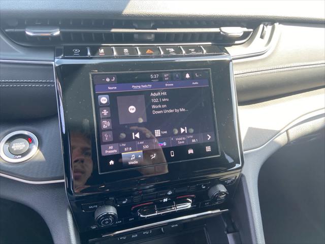 2025 Jeep Grand Cherokee L Altitude 4x4
