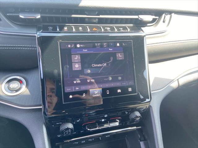 2025 Jeep Grand Cherokee L Altitude 4x4