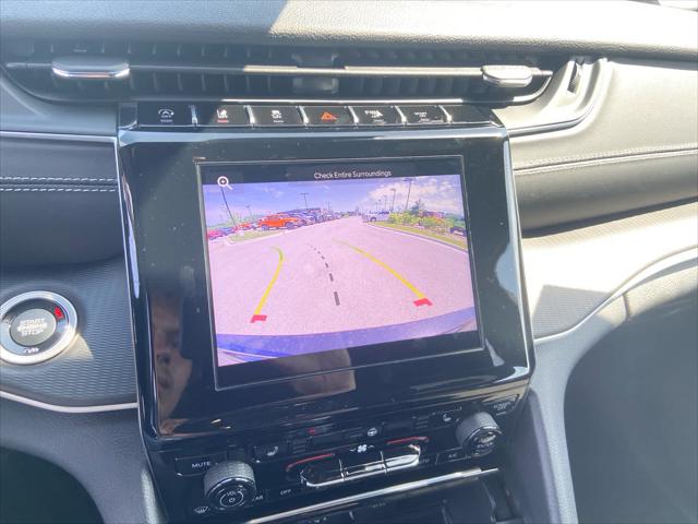 2025 Jeep Grand Cherokee L Altitude 4x4
