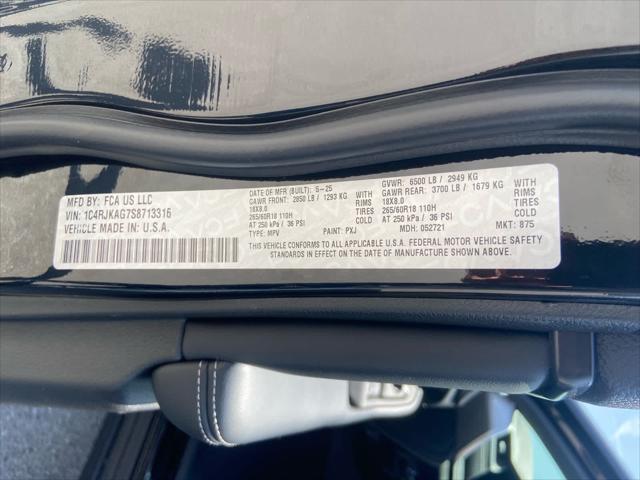 2025 Jeep Grand Cherokee L Altitude 4x4