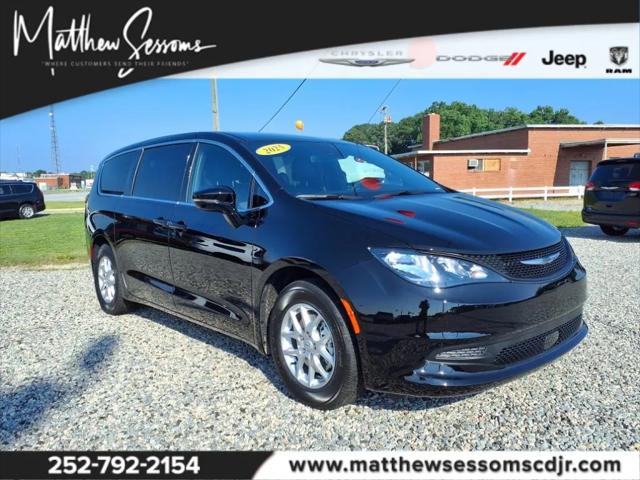 2025 Chrysler Voyager VOYAGER LX