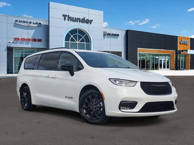2025 Chrysler Pacifica PACIFICA SELECT