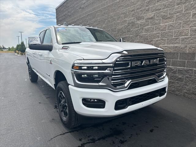2025 RAM Ram 3500 RAM 3500 LARAMIE CREW CAB 4X4 8 BOX