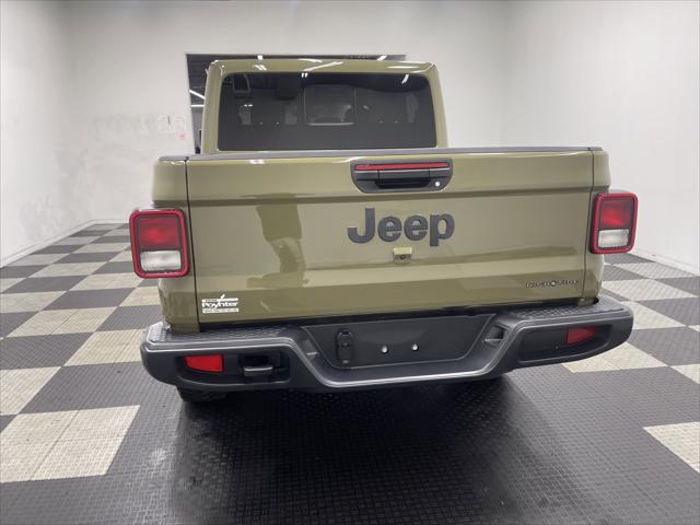 2025 Jeep Gladiator GLADIATOR HIGH TIDE 4X4