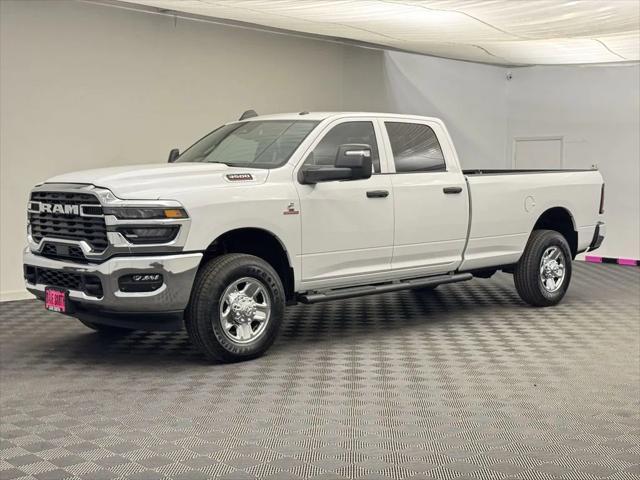 2025 RAM Ram 3500 RAM 3500 TRADESMAN CREW CAB 4X4 8 BOX