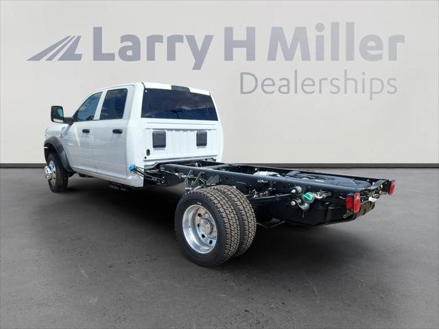 2025 RAM Ram 5500 Chassis Cab RAM 5500 TRADESMAN CHASSIS CREW CAB 4X4 60 CA