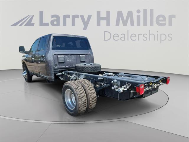 2025 RAM 3500 Chassis RAM 3500 TRADESMAN CREW CAB CHASSIS 4X4 60 CA