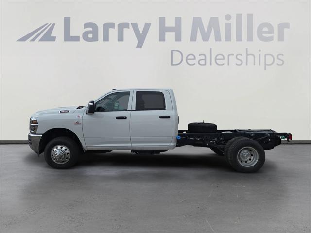 2025 RAM Ram 3500 Chassis Cab RAM 3500 TRADESMAN CREW CAB CHASSIS 4X4 60 CA
