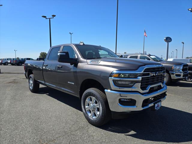 2025 RAM Ram 3500 RAM 3500 BIG HORN CREW CAB 4X4 8 BOX 2025 RAM Ram 3500 RAM 3500 BIG HORN CREW CAB 4X4 8 BOX