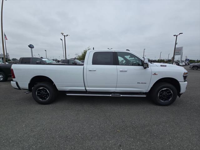 2025 RAM Ram 3500 RAM 3500 LARAMIE CREW CAB 4X4 8 BOX