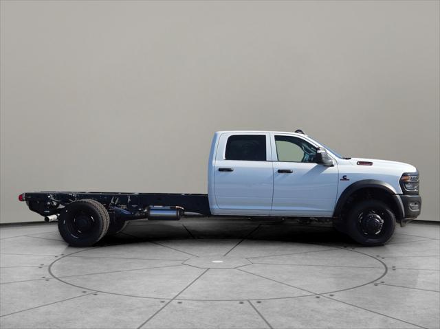 2025 RAM Ram 5500 Chassis Cab RAM 5500 TRADESMAN CHASSIS CREW CAB 4X4 84 CA