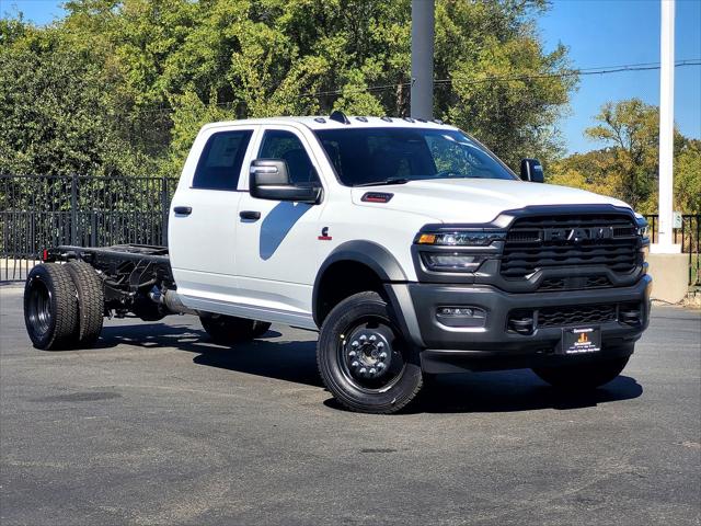 2025 RAM Ram 5500 Chassis Cab RAM 5500 TRADESMAN CHASSIS CREW CAB 4X4 84 CA 2025 RAM Ram 5500 Chassis Cab RAM 5500 TRADESMAN CHASSIS CREW CAB 4X4 84 CA