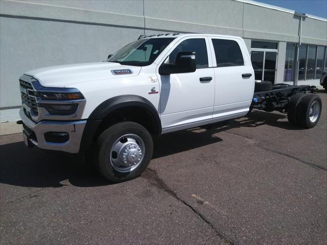 2025 RAM Ram 5500 Chassis Cab RAM 5500 TRADESMAN CHASSIS CREW CAB 4X4 84 CA 2025 RAM Ram 5500 Chassis Cab RAM 5500 TRADESMAN CHASSIS CREW CAB 4X4 84 CA
