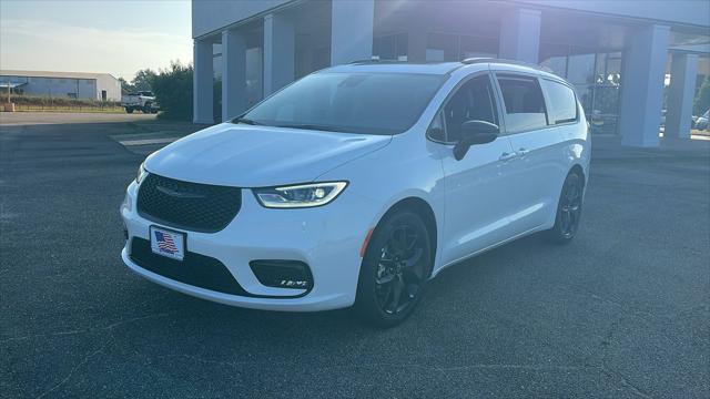 2025 Chrysler Pacifica PACIFICA LIMITED