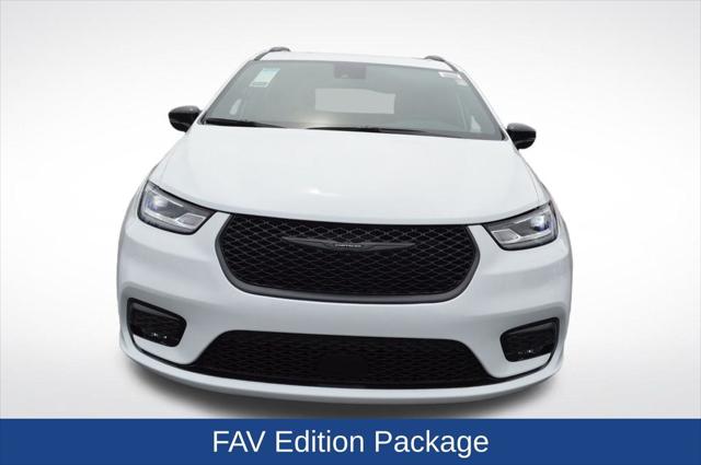 2025 Chrysler Pacifica PACIFICA SELECT