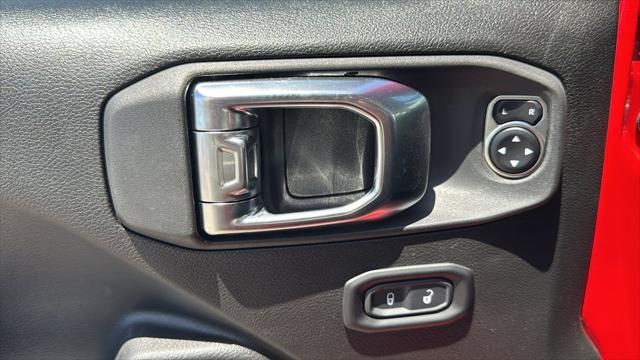 2025 Jeep Wrangler 4-Door Summit 4x4