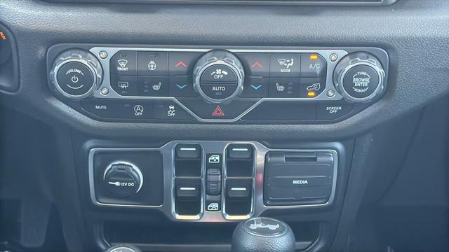 2025 Jeep Wrangler 4-Door Summit 4x4