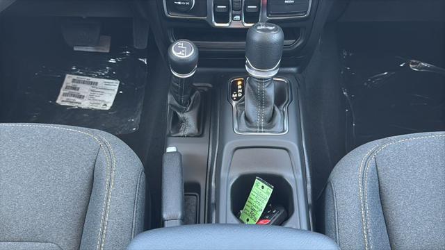 2025 Jeep Wrangler 4-Door Summit 4x4