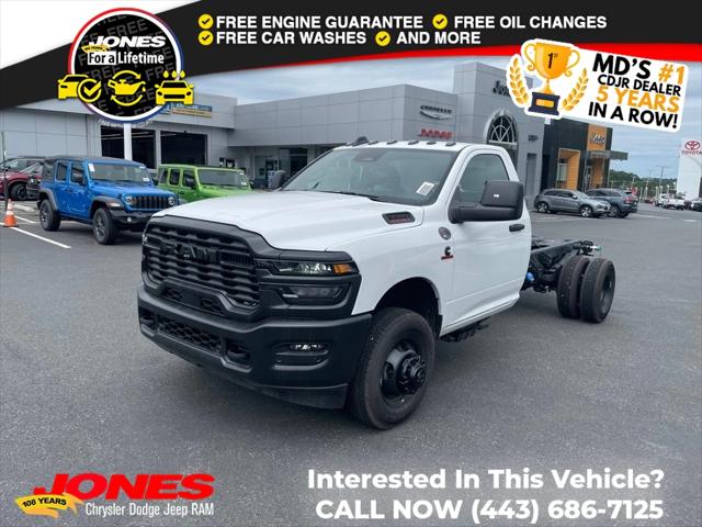 2025 RAM Ram 3500 Chassis Cab RAM 3500 TRADESMAN CHASSIS REGULAR CAB 4X4 84 CA 2025 RAM Ram 3500 Chassis Cab RAM 3500 TRADESMAN CHASSIS REGULAR CAB 4X4 84 CA