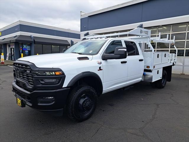 2025 RAM Ram 3500 Chassis Cab RAM 3500 TRADESMAN CREW CAB CHASSIS 4X4 60 CA