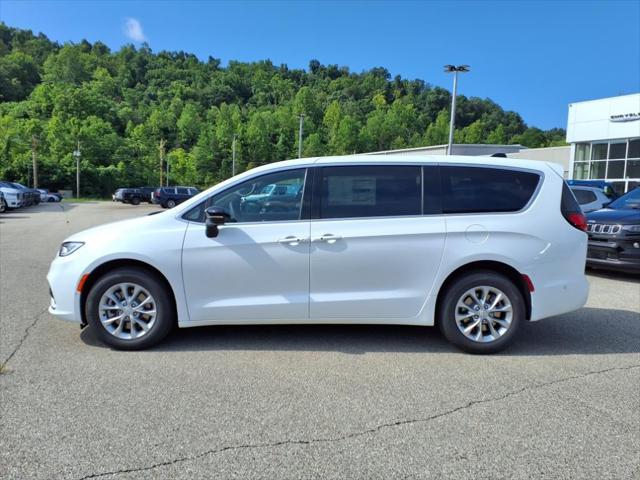 2025 Chrysler Pacifica PACIFICA SELECT AWD