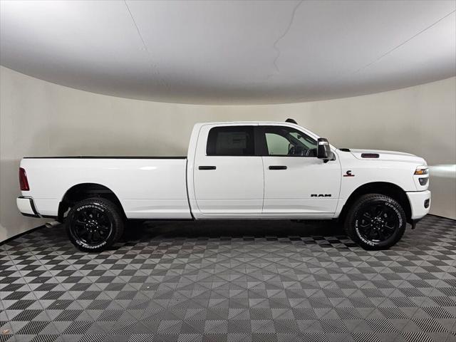 2025 RAM Ram 3500 RAM 3500 BIG HORN CREW CAB 4X4 8 BOX 2025 RAM Ram 3500 RAM 3500 BIG HORN CREW CAB 4X4 8 BOX