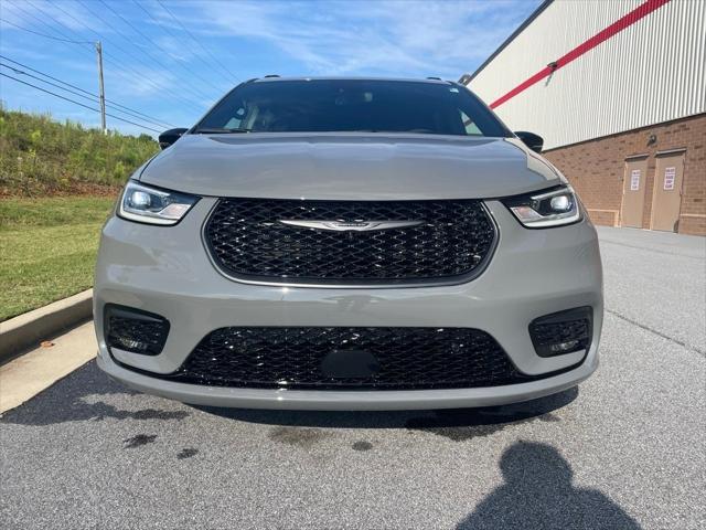 2025 Chrysler Pacifica PACIFICA LIMITED