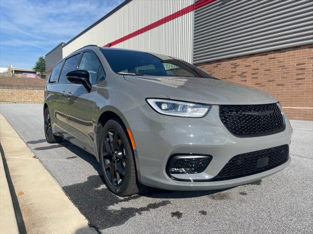 2025 Chrysler Pacifica PACIFICA LIMITED