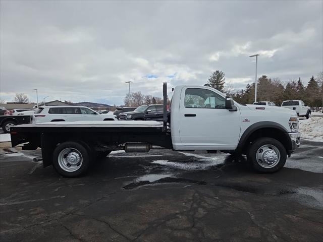 2025 RAM Ram 5500 Chassis Cab RAM 5500 TRADESMAN CHASSIS REGULAR CAB 4X4 84 CA