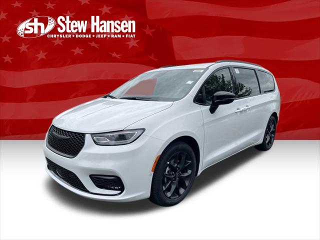 2025 Chrysler Pacifica PACIFICA LIMITED