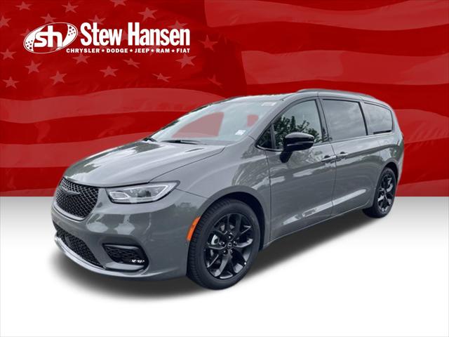 2025 Chrysler Pacifica PACIFICA LIMITED