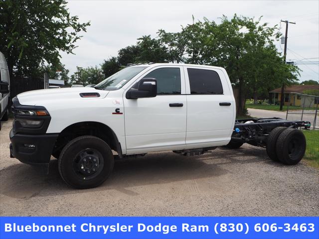 2025 RAM Ram 3500 Chassis Cab RAM 3500 TRADESMAN CREW CAB CHASSIS 4X4 60 CA
