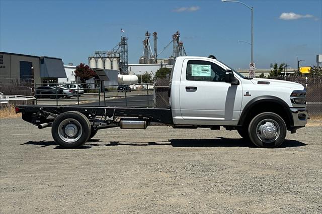 2025 RAM Ram 5500 Chassis Cab RAM 5500 TRADESMAN CHASSIS REGULAR CAB 4X4 84 CA 2025 RAM Ram 5500 Chassis Cab RAM 5500 TRADESMAN CHASSIS REGULAR CAB 4X4 84 CA