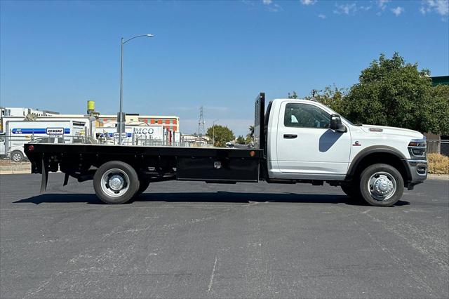 2025 RAM Ram 5500 Chassis Cab RAM 5500 TRADESMAN CHASSIS REGULAR CAB 4X4 108 CA