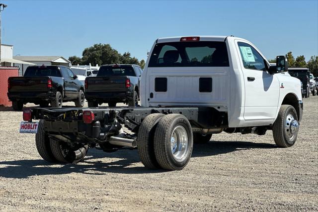 2025 RAM Ram 3500 Chassis Cab RAM 3500 TRADESMAN CHASSIS REGULAR CAB 4X4 84 CA