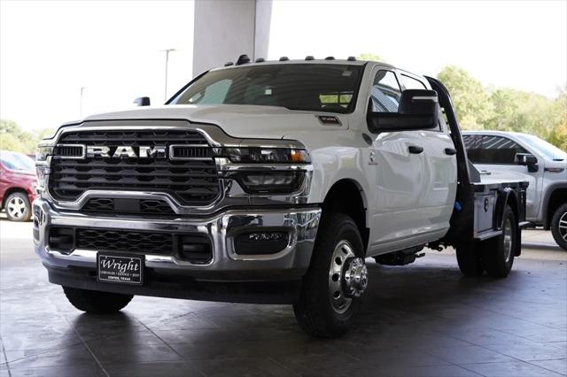 2025 RAM Ram 3500 Chassis Cab RAM 3500 TRADESMAN CREW CAB CHASSIS 4X4 60 CA