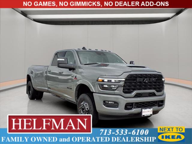 2025 RAM Ram 3500 RAM 3500 LIMITED CREW CAB 4X4 8 BOX