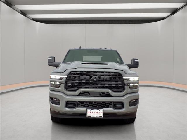 2025 RAM Ram 3500 RAM 3500 LIMITED CREW CAB 4X4 8 BOX